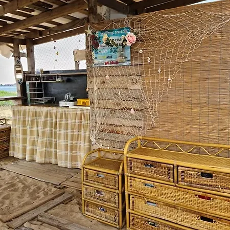 Village de vacances Ultimate Caravan Experience - 1st Line Gradina *