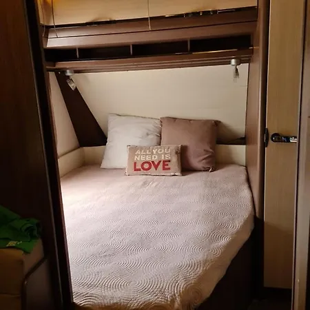 Ultimate Caravan Experience - 1st Line Gradina Prázdninový areál Sozopol