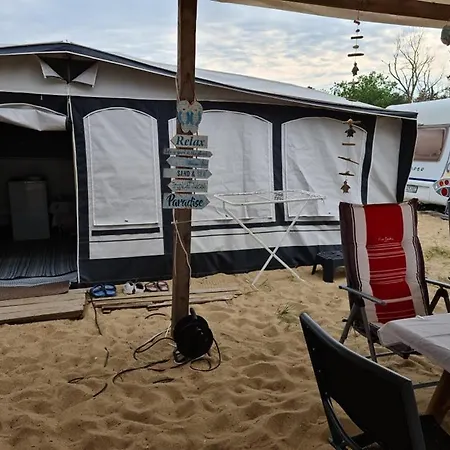 Ultimate Caravan Experience - 1st Line Gradina Prázdninový areál