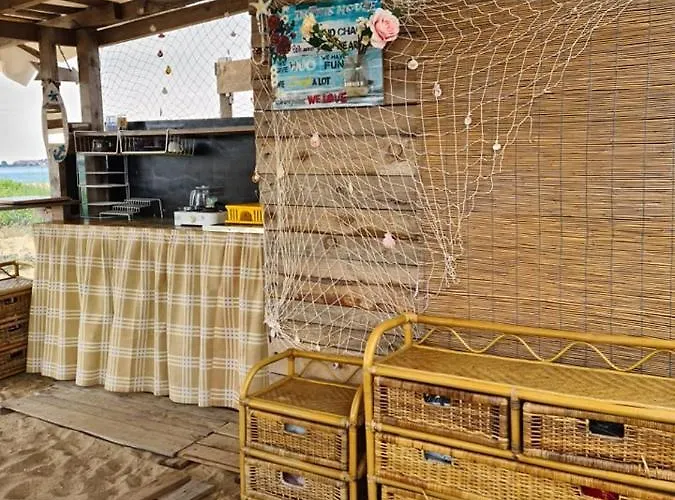 Tatil parkı Ultimate Caravan Experience - 1st Line Gradina *